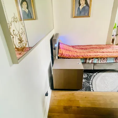 Sssss Apartment Paris